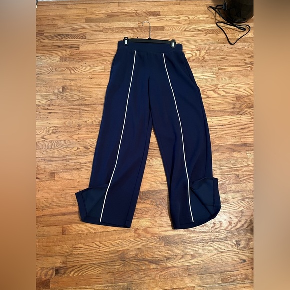 SPANX AirEssentials® Pique Flare Pant - Small Petite - Picture 5 of 6